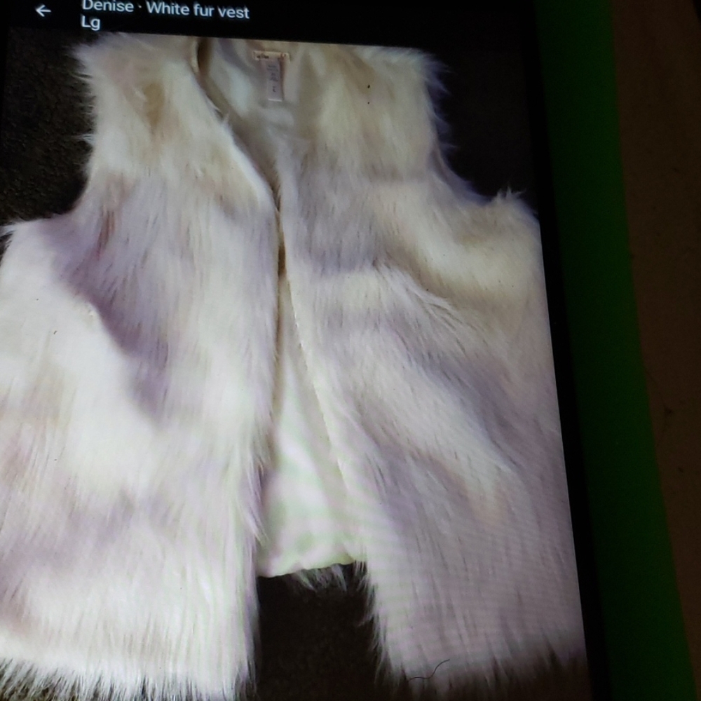 Fur vest